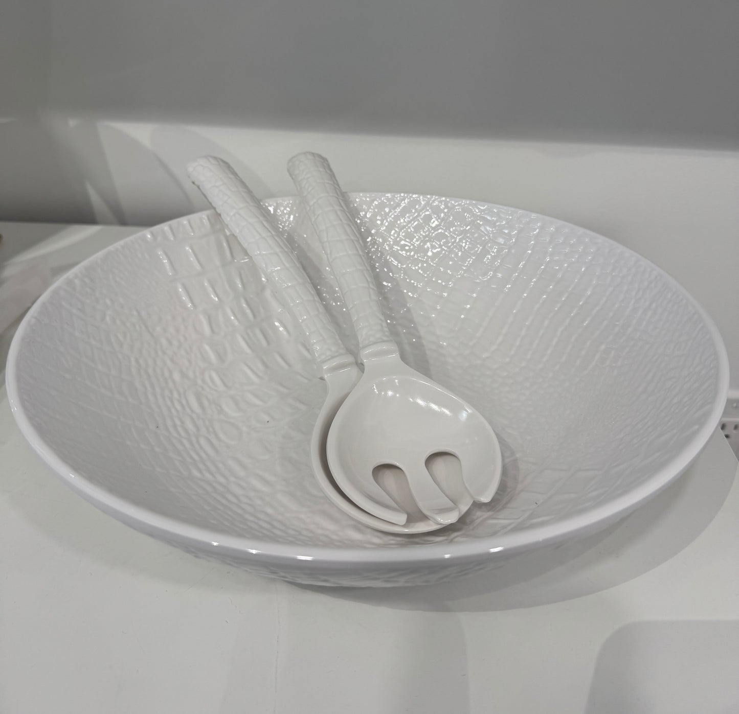 Beatriz Ball Melamine Croc Bowl W/ Servers