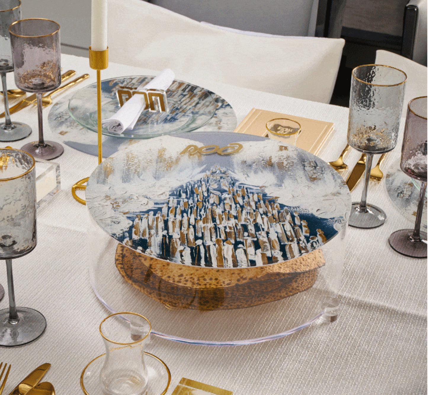 Round Splitting of Sea Matzoh Box