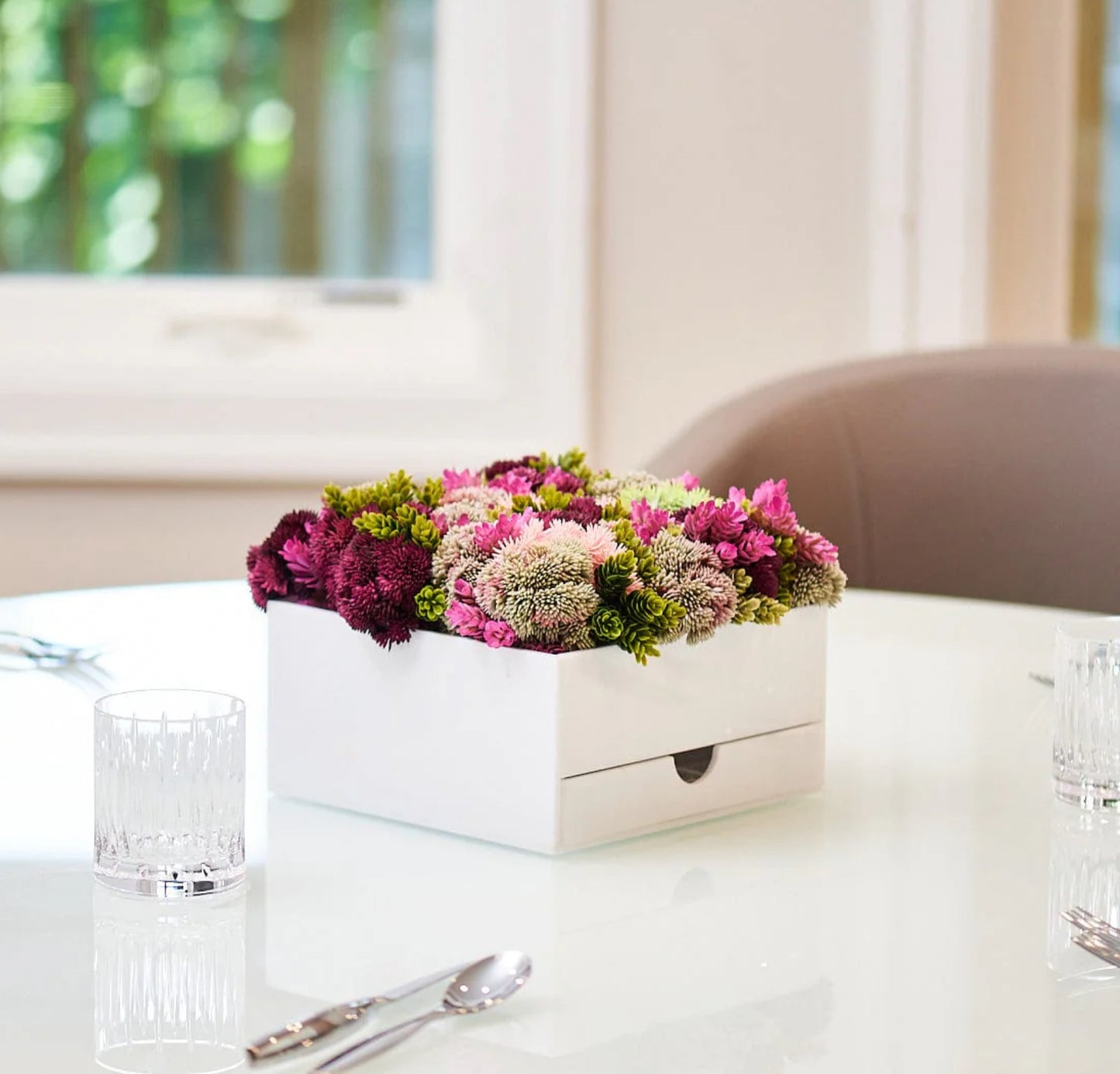 Floral Centerpiece Bencher Set