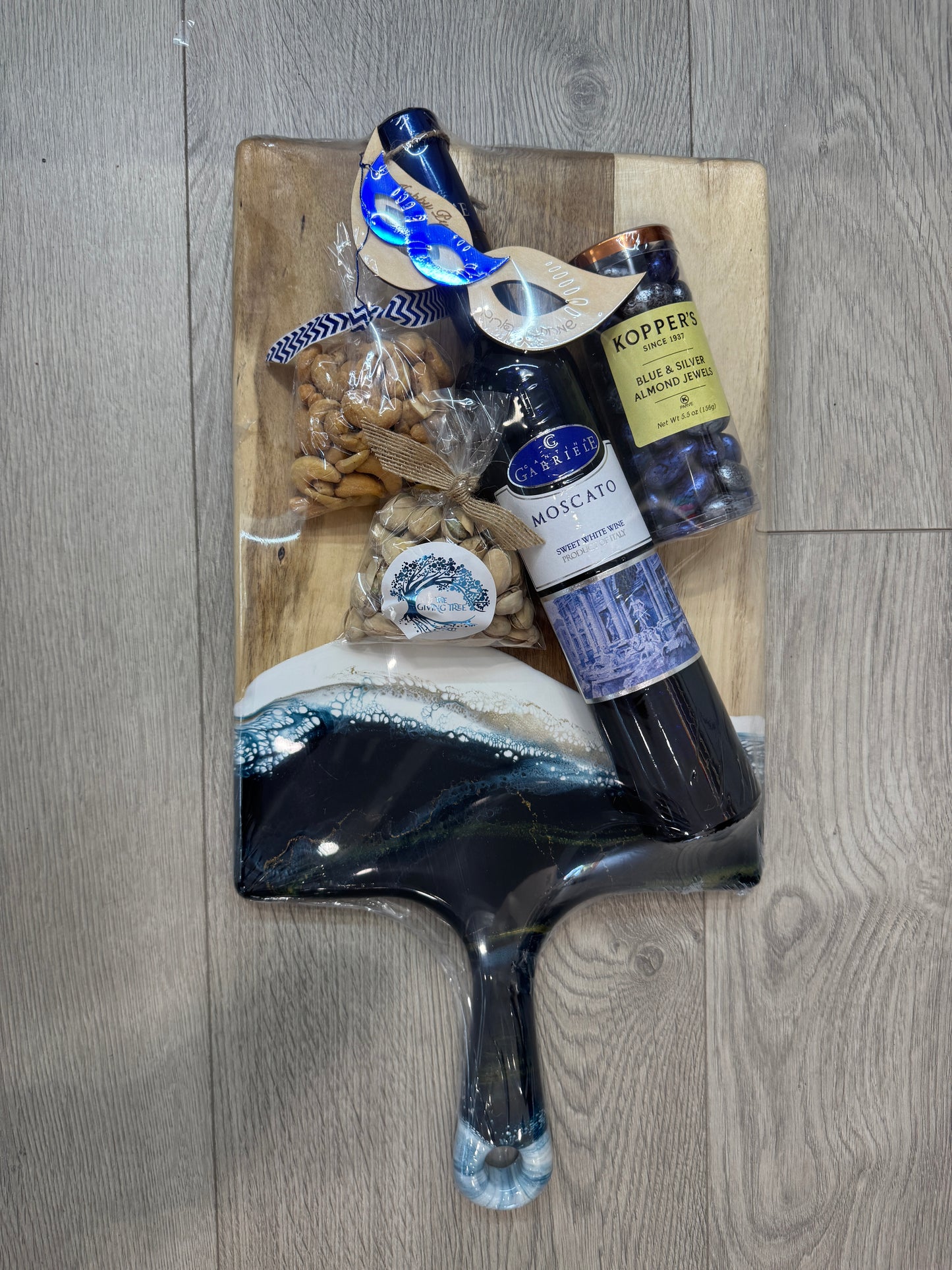 Charcuterie Board Mishloach Manot