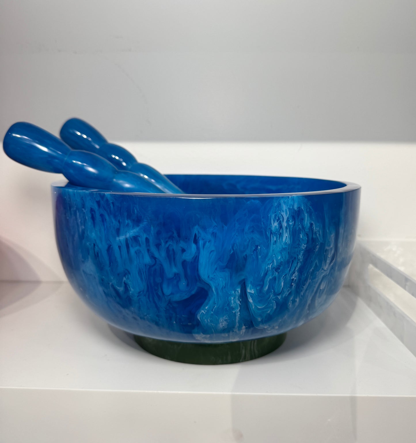 Beatriz Ball Resin Salad Bowl w/ Bubble Servers - Turquoise