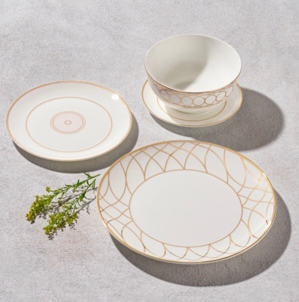 Lexington Gold and Pink Scallop Dinnerware Set