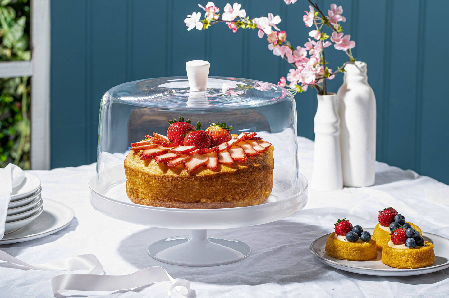 Opal White Cake Stand and Large Dome with White Knob, 12.4"D