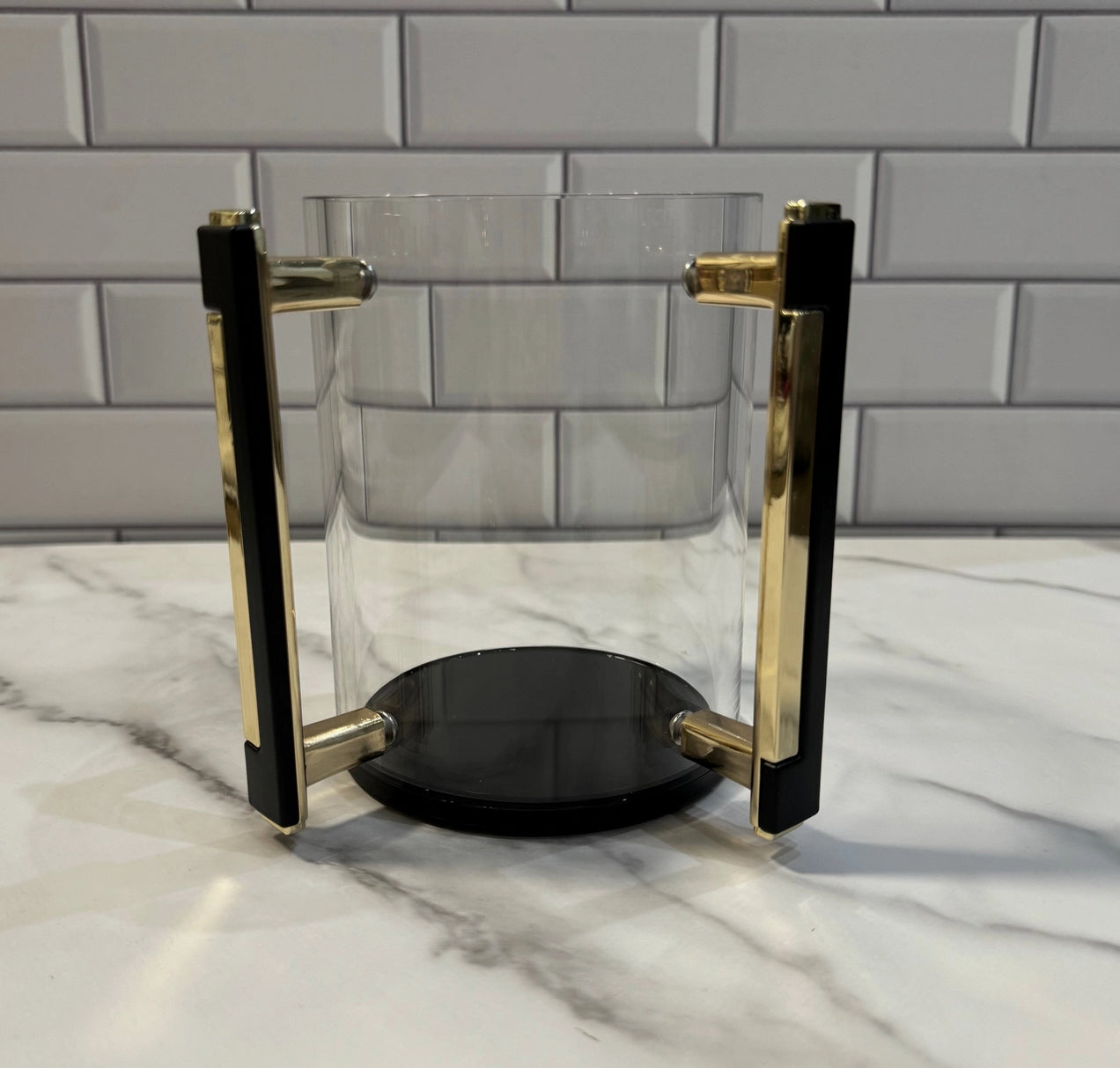 Acrylic two-tone wash cup