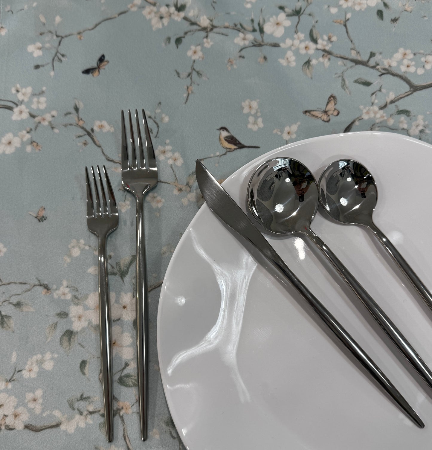 20 Pc silver Flatware Set of 4