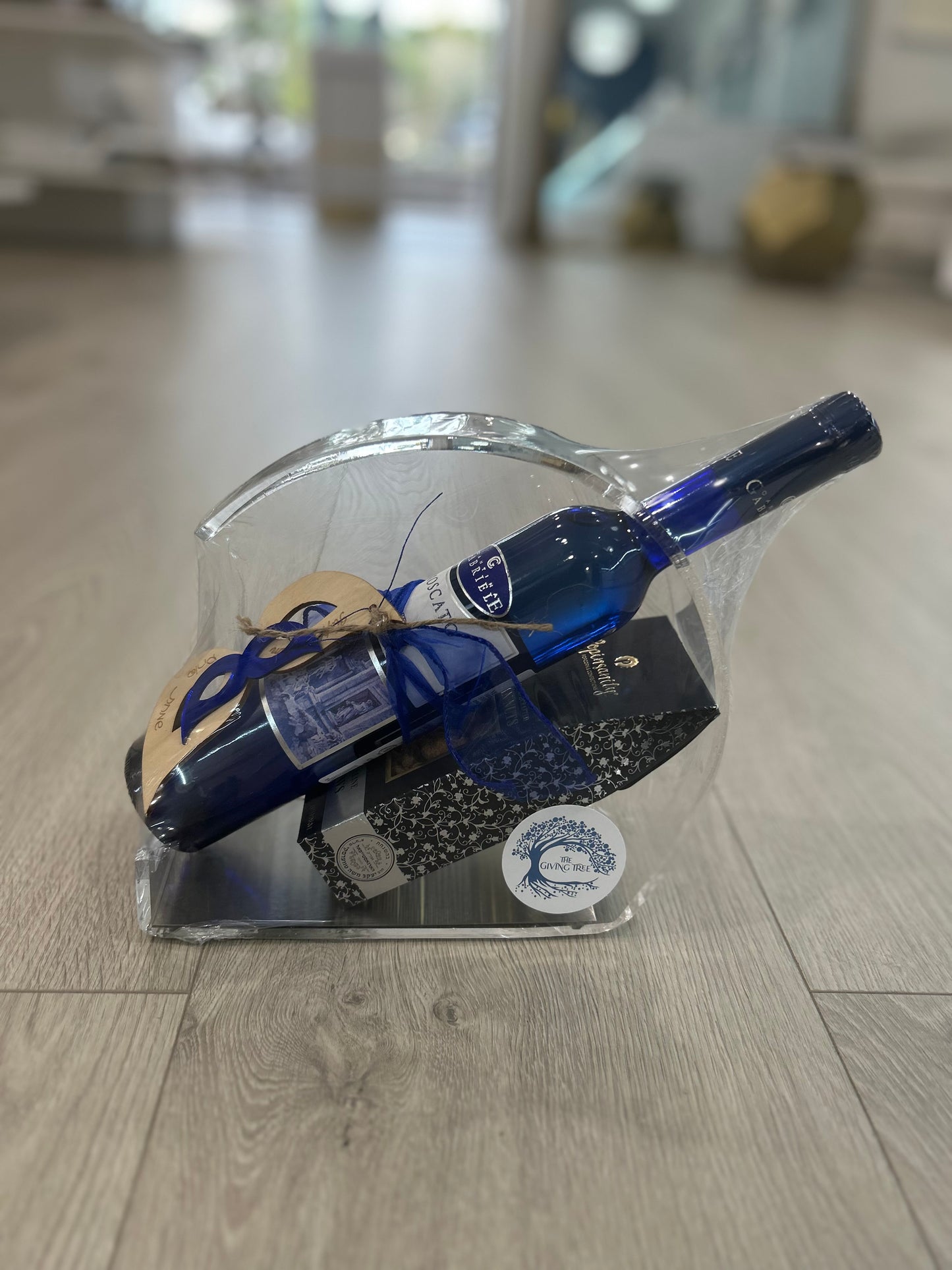 Acrylic Wine Stand Mishloach Manos
