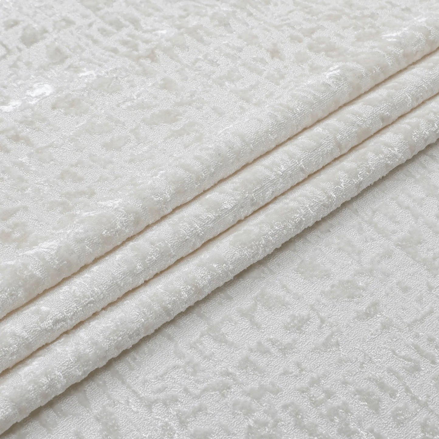 Velour Tablecloth in Taupe and White