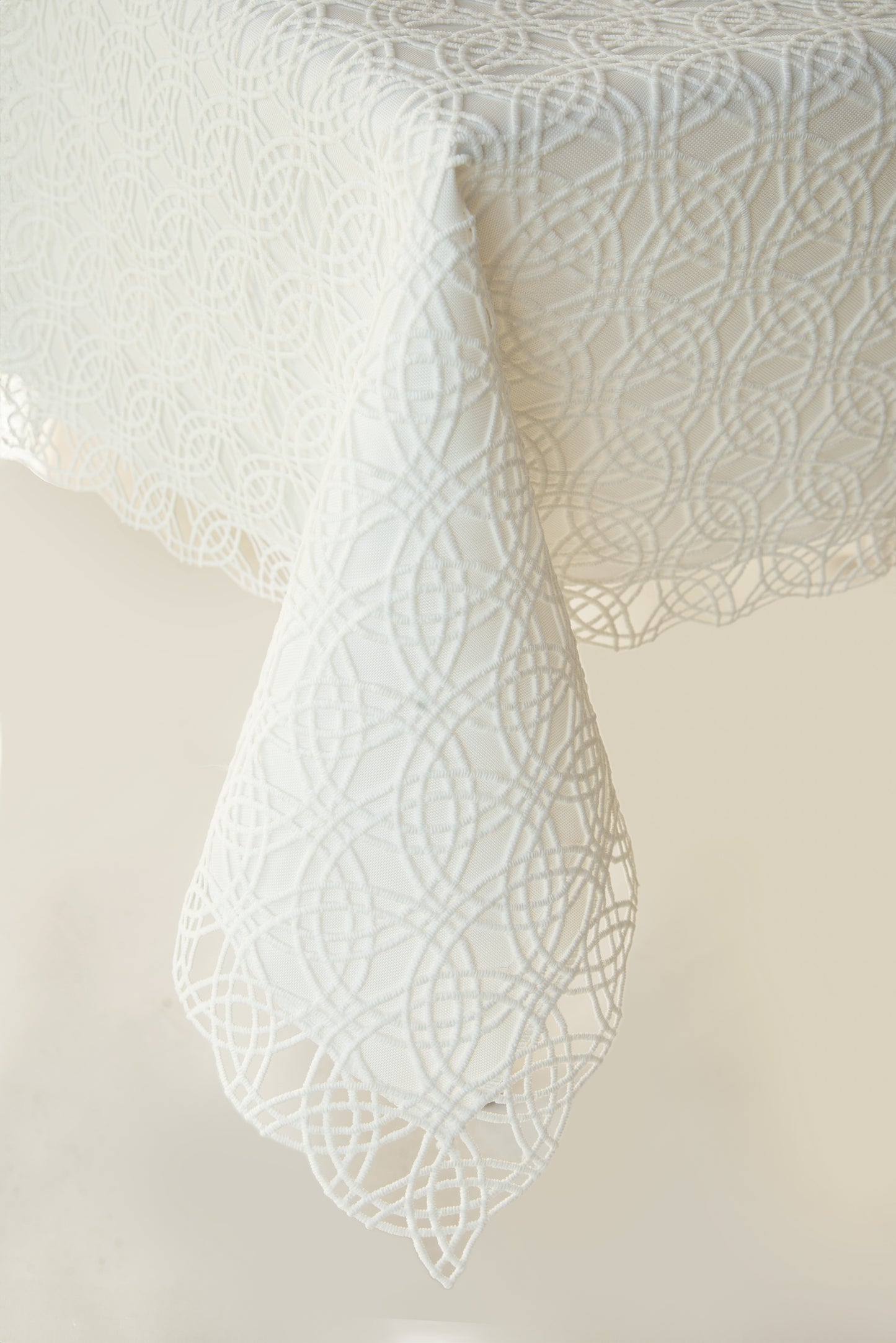 Trise Unlined and Lined Tablecloth
