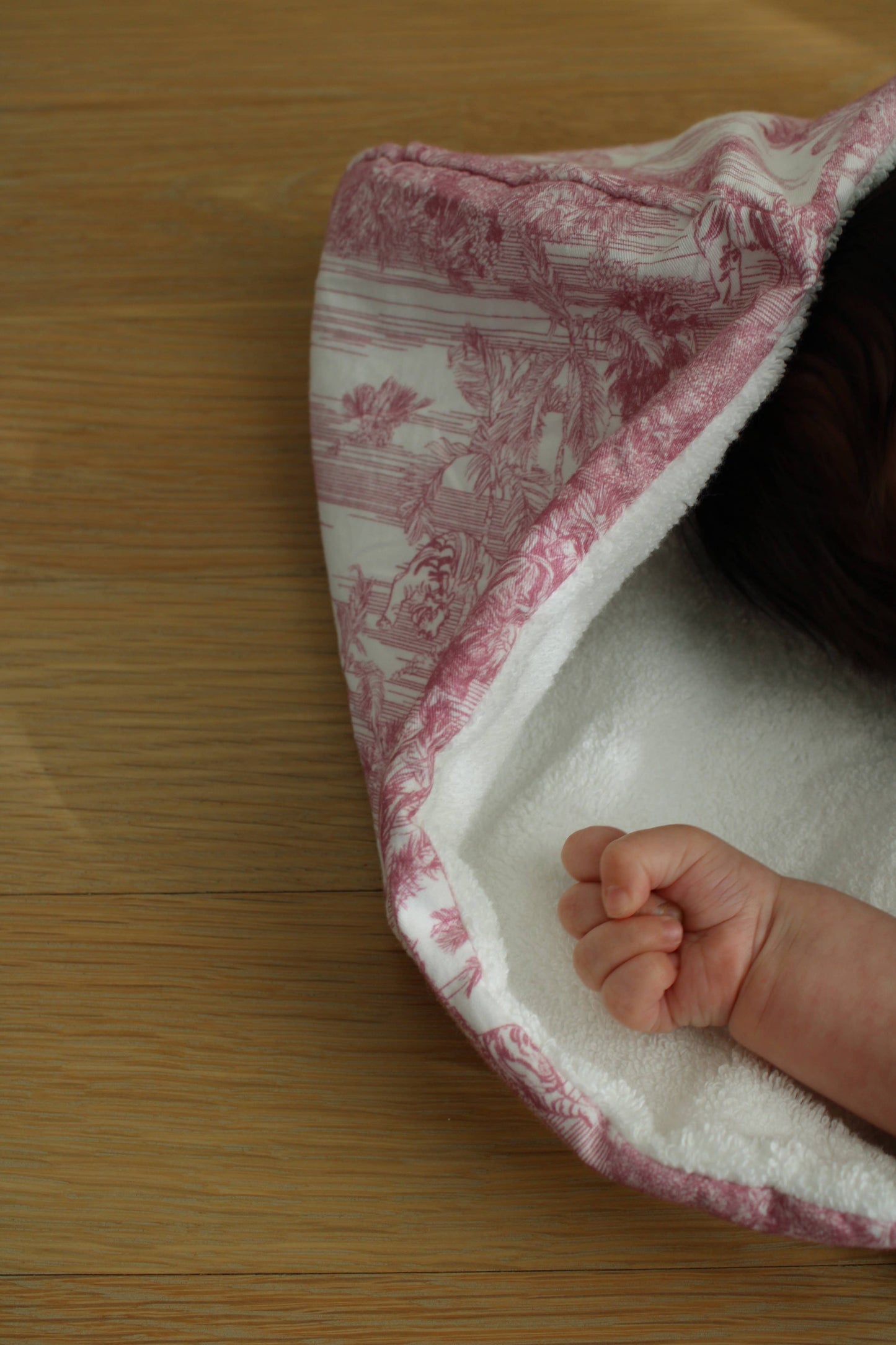 Pink Toile hooded Bath Towel