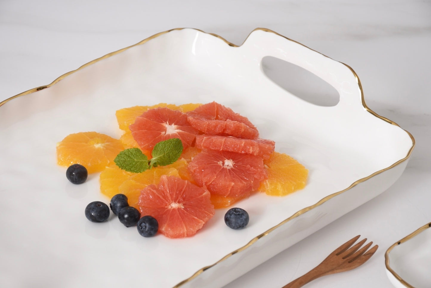 Rectangular tray with handles - gold trim