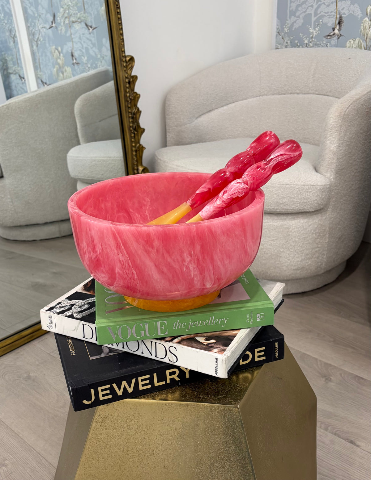 Resin Round Bowl w/ Base & Matching Bubble Servers