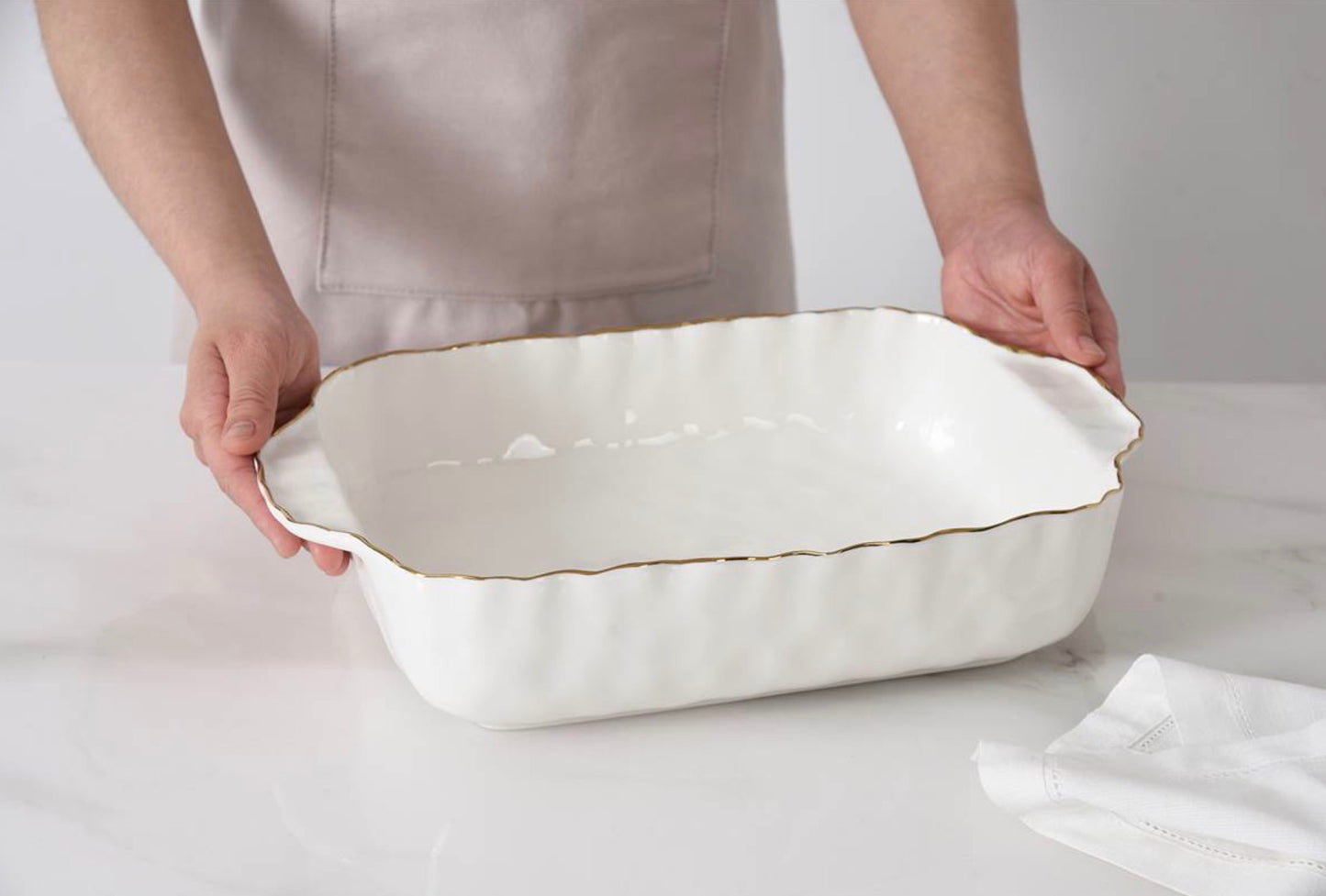 Rectangular Baking Dish with Solid Handles