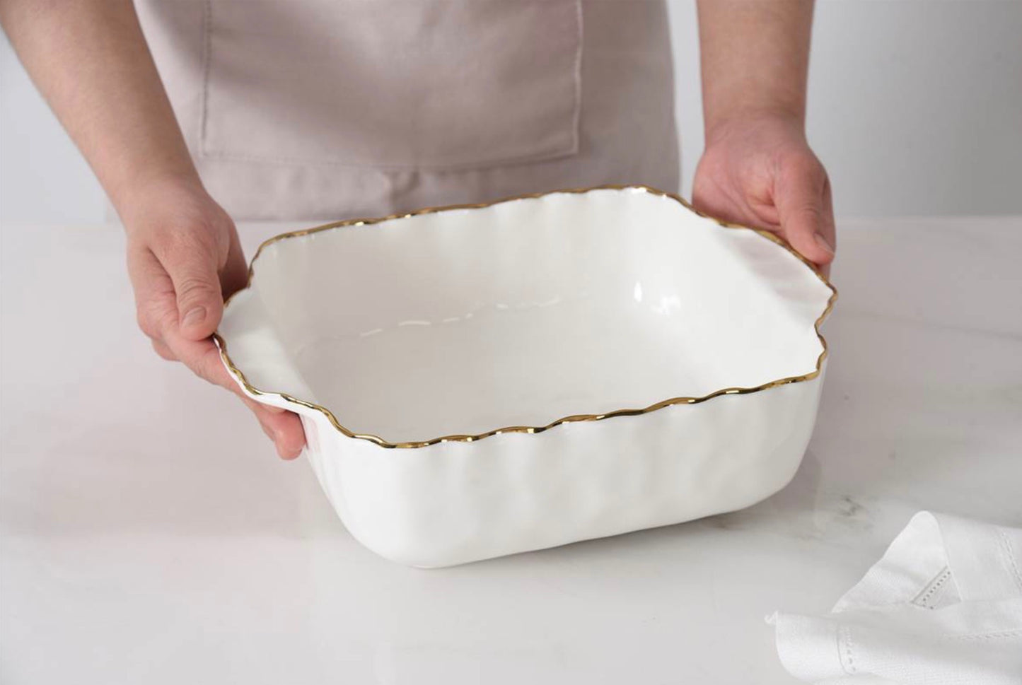 Square Baking Dish w/ solid handles