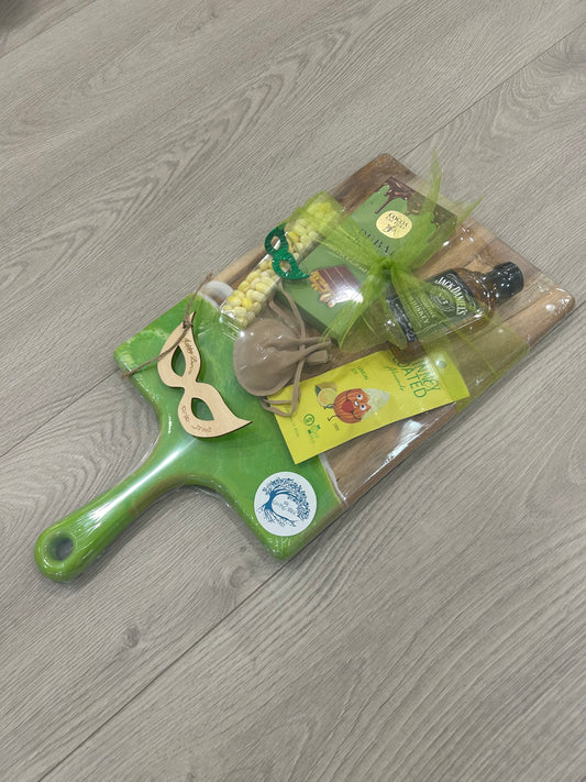 Charcuterie Board Mishloach Manot