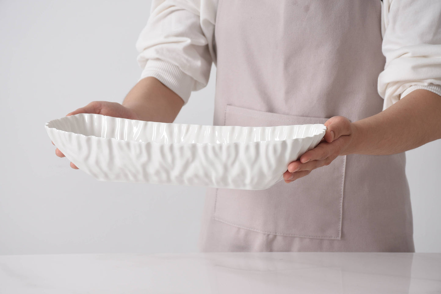 Deep oval Server